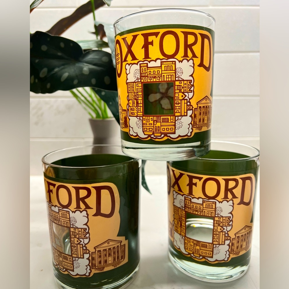 University of Oxford Cocktail Drinking Glasses Green Building Botanical Flower
